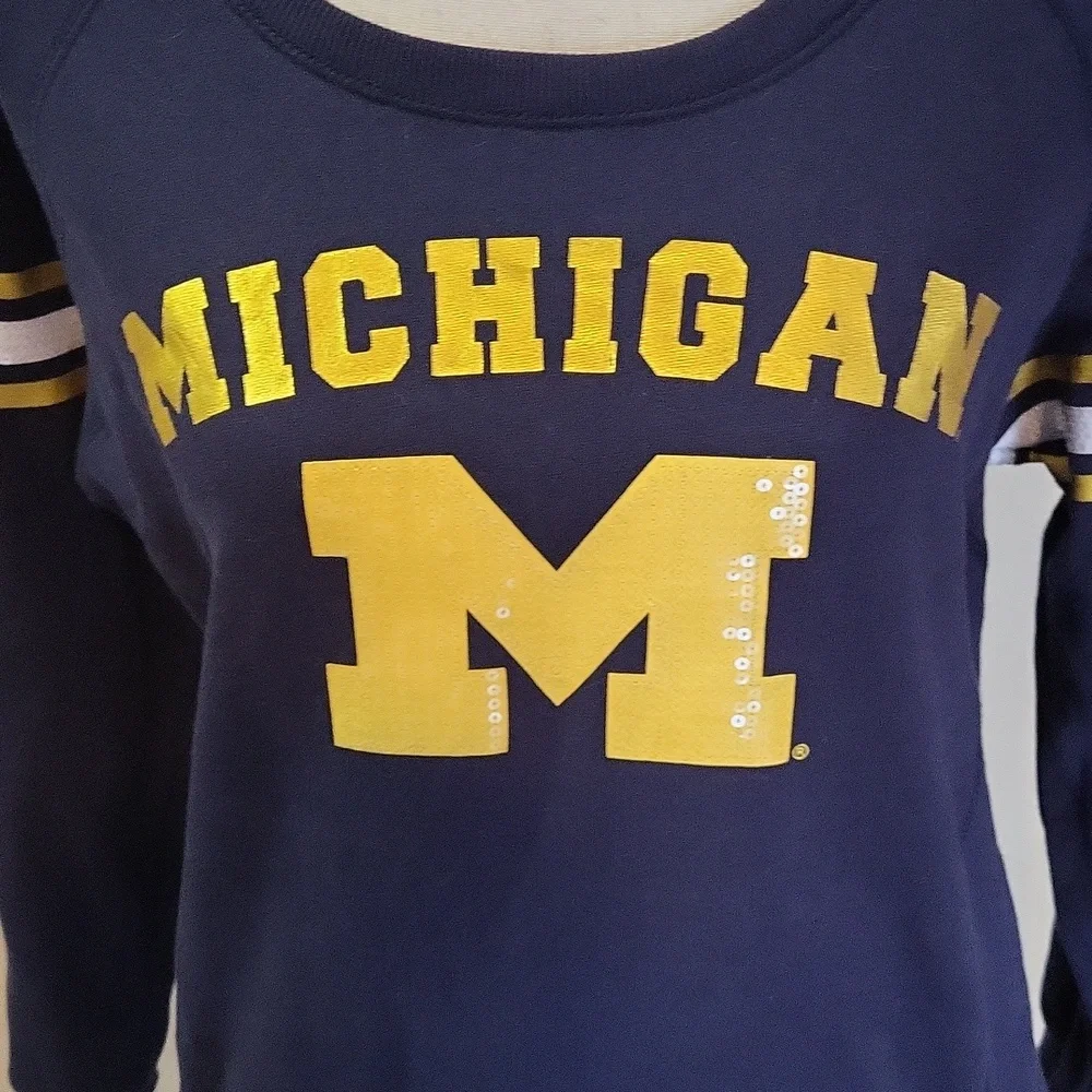 Campus Heritage Sweater - Picture 2 of 7